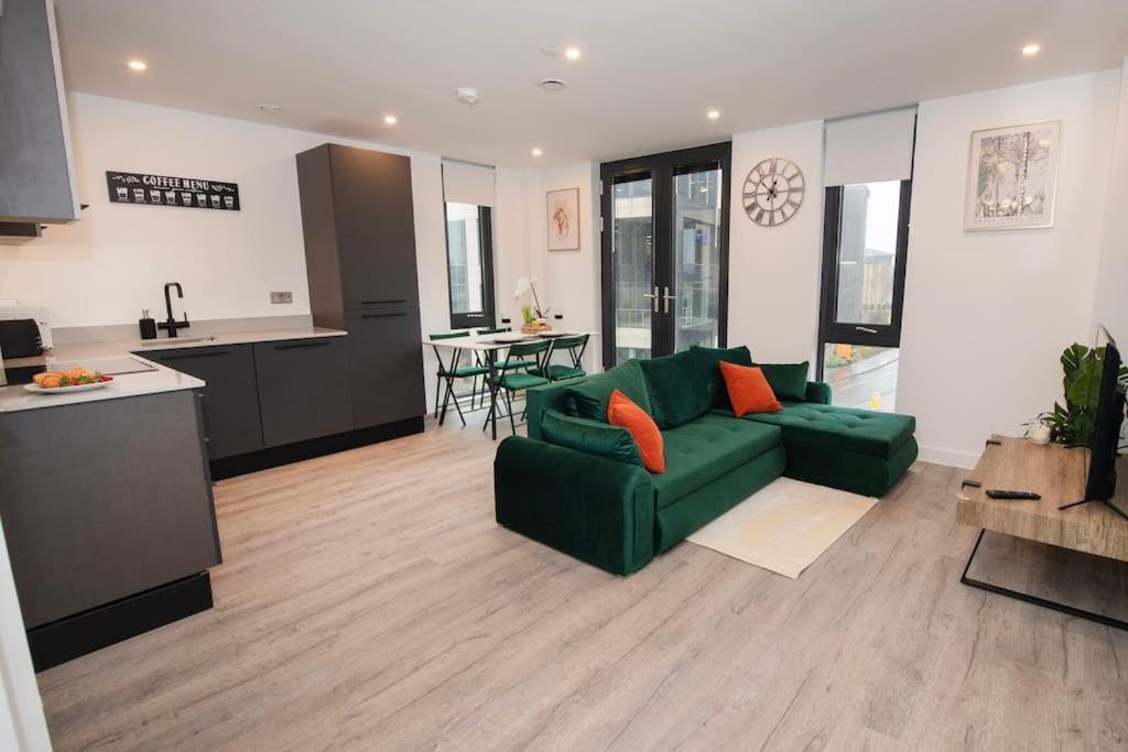 Deluxe 2 Bed Flat With Gym Sleeps 6 * York
